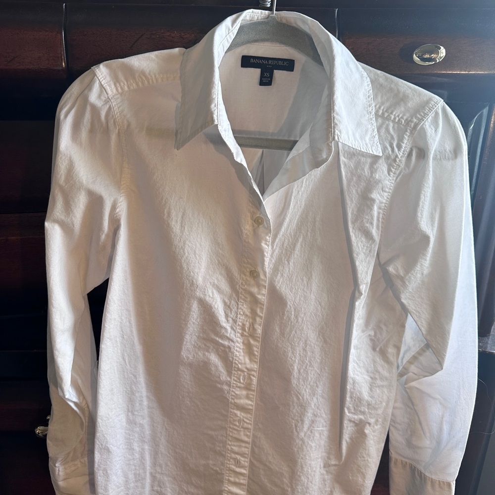 Banana Republic White Blouse size xsmall